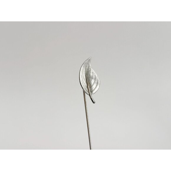 Leaf Shaped Silver Textured Toned Vintage Stick Pin | Hat Pin | Lapel Pin - Picture 9 of 10